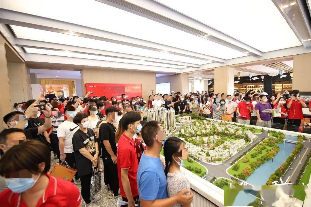 体育赛事-赛地聚焦——西甲今夜热度飙升，摩纳哥更衣室发声，气氛紧张，轮换策略成焦点的简单介绍